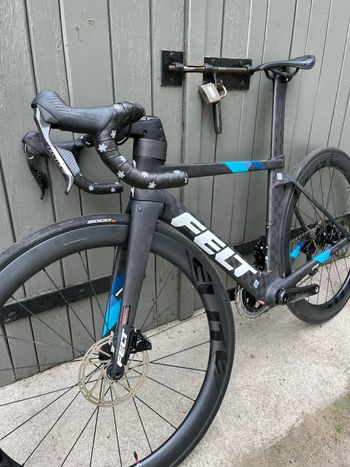 Używany Felt Custom SRAM Force 2025 Road & Gravel — zdjęcie 3 z 10