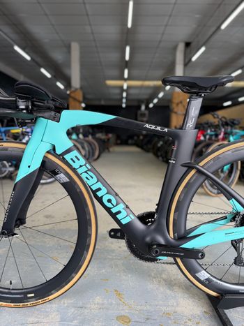 Used Bianchi Aquila CV Dura Ace Di2 Carbon 2024 Road & Gravel, Black — image 23 of 24