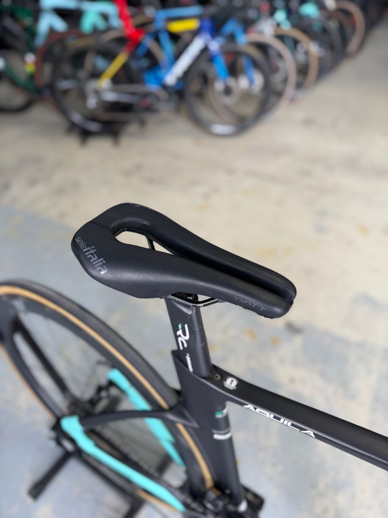 Used Bianchi Aquila CV Dura Ace Di2 Carbon 2024 Road & Gravel, Black — image 15 of 24