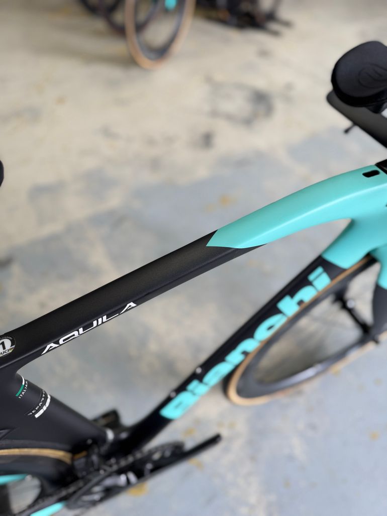Used Bianchi Aquila CV Dura Ace Di2 Carbon 2024 Road & Gravel, Black — image 14 of 24