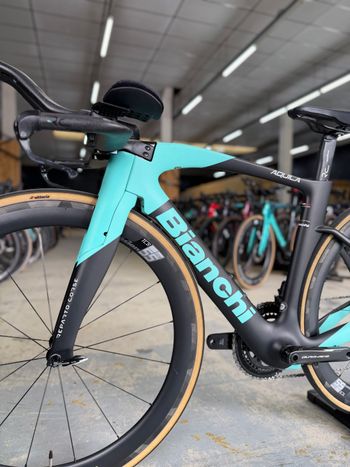 Used Bianchi Aquila CV Dura Ace Di2 Carbon 2024 Road & Gravel, Black — image 18 of 24