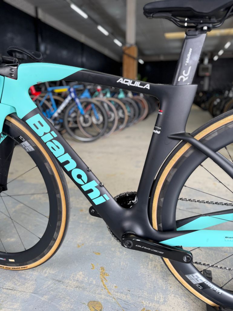 Used Bianchi Aquila CV Dura Ace Di2 Carbon 2024 Road & Gravel, Black — image 22 of 24