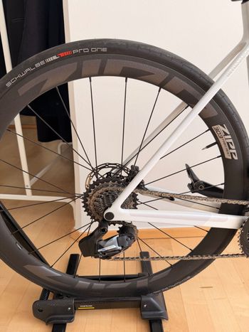 Używany Canyon Ultimate CF SLX 8 AXS 2024 Road & Gravel — zdjęcie 2 z 6