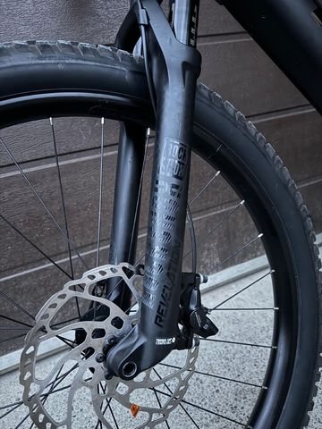 Tweedehands Trek Powerfly FS 7 Plus 2019 2019 Mountainbike — afbeelding 3 van 8