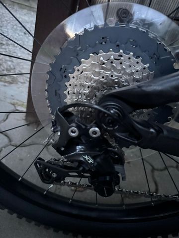 Tweedehands Trek Powerfly FS 7 Plus 2019 2019 Mountainbike — afbeelding 7 van 8
