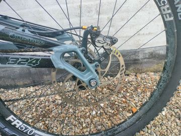 Käytetty Orange 324 Shimano ZEE 2018 Mountainbike — kuva 11 / 11
