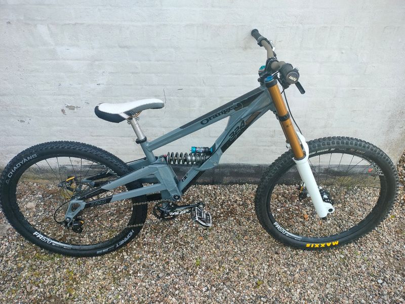 Käytetty Orange 324 Shimano ZEE 2018 Mountainbike — kuva 2 / 11