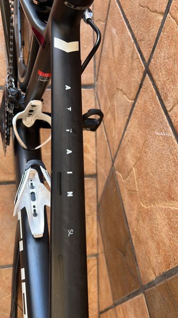 Tweedehands CUBE Attain Shimano Ultegra 2020 Road & Gravel — afbeelding 1 van 6