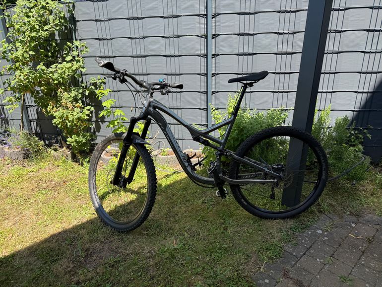 Gebrauchtes Specialized Stumpjumper FSR Elite 29 2015 2015 Mountainbike, Hellgrau, 29 — Bild 1 von 8