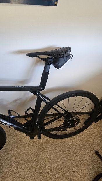 Used Trek Madone SL 6 Gen 8 2025 2025 Road & Gravel, Black — image 3 of 5