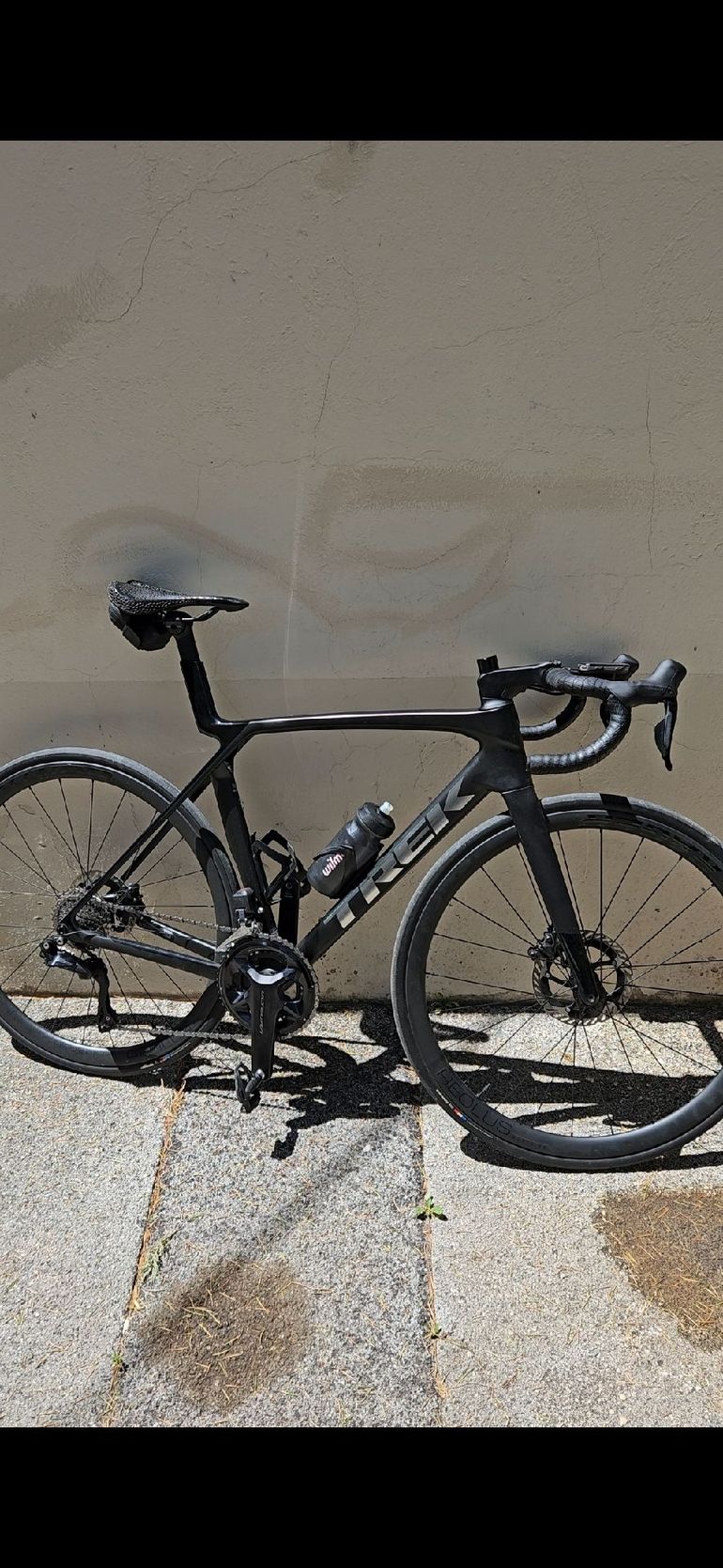 Used Trek Madone SL 6 Gen 8 2025 2025 Road & Gravel, Black — image 1 of 5