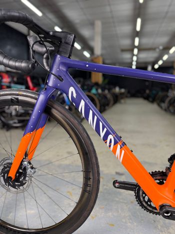 Używany Canyon Ultimate CF SLX 9 WMN Disc eTap 2021 2021 Road & Gravel — zdjęcie 20 z 24