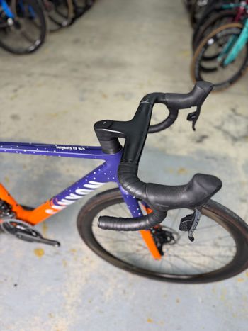 Używany Canyon Ultimate CF SLX 9 WMN Disc eTap 2021 2021 Road & Gravel — zdjęcie 7 z 24