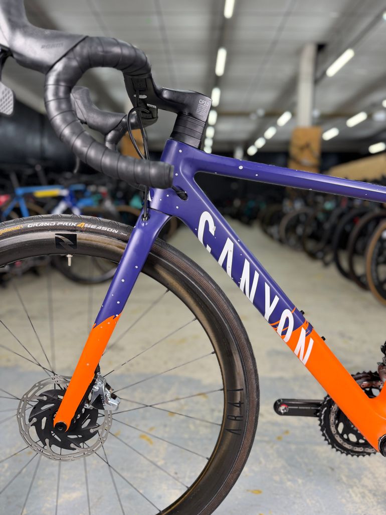 Używany Canyon Ultimate CF SLX 9 WMN Disc eTap 2021 2021 Road & Gravel — zdjęcie 19 z 24