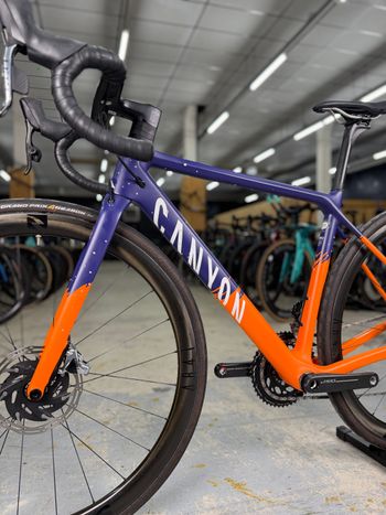 Używany Canyon Ultimate CF SLX 9 WMN Disc eTap 2021 2021 Road & Gravel — zdjęcie 18 z 24
