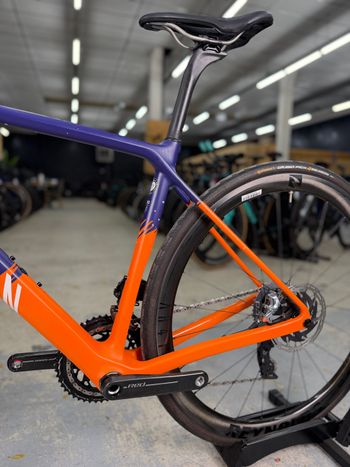 Używany Canyon Ultimate CF SLX 9 WMN Disc eTap 2021 2021 Road & Gravel — zdjęcie 21 z 24