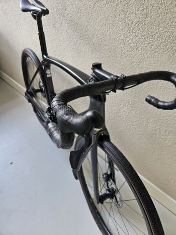 Gebrauchtes Trek Domane SL 7 Gen 3 2023 2023 Road & Gravel, Schwarz — Bild 2 von 9