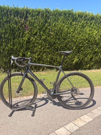 Używany Giant TCR Advanced Pro Disc 1 Di2 2024 2024 Road & Gravel — zdjęcie 2 z 12