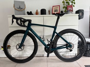 Używany Specialized Tarmac SL7 Expert 2022 2022 Road & Gravel — zdjęcie 2 z 8