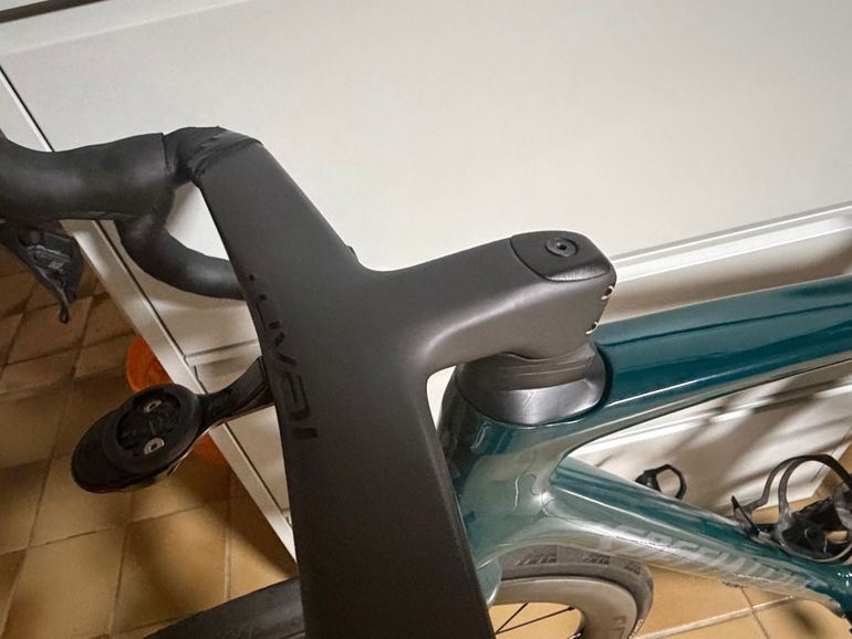 Używany Specialized Tarmac SL7 Expert 2022 2022 Road & Gravel — zdjęcie 8 z 8