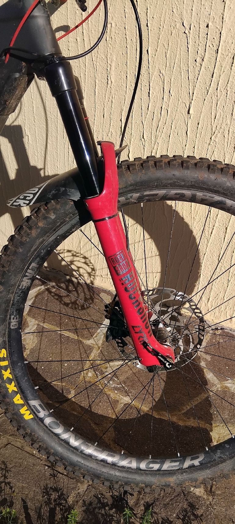 Używany Trek Slash 9.8 2019 2019 Mountainbike — zdjęcie 5 z 6