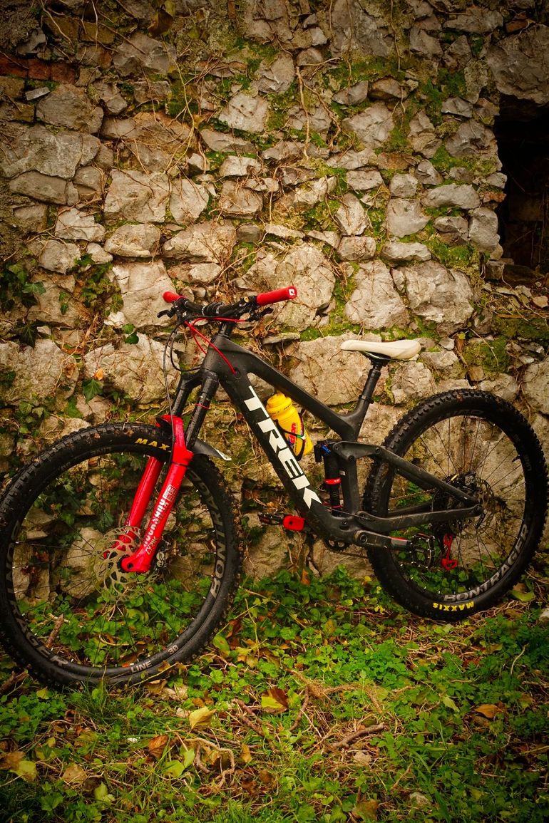 Używany Trek Slash 9.8 2019 2019 Mountainbike — zdjęcie 2 z 6