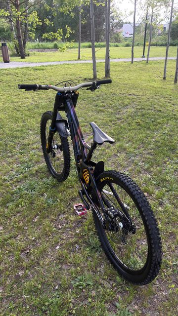 Gebrauchtes Specialized Demo Race 2025 2025 Mountainbike, Schwarz, 29, 27.5 — Bild 4 von 13