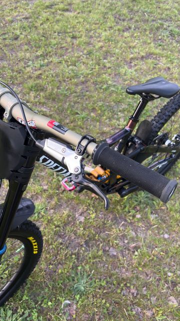 Gebrauchtes Specialized Demo Race 2025 2025 Mountainbike, Schwarz, 29, 27.5 — Bild 3 von 13