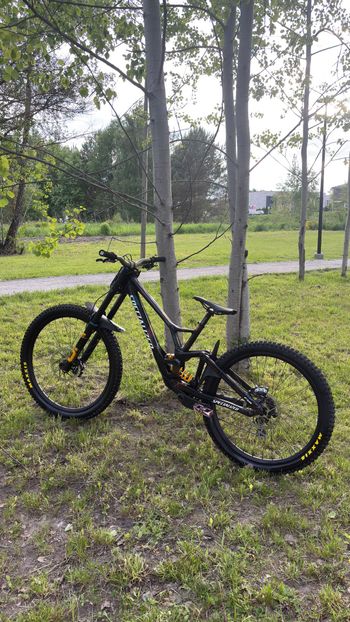 Używany Specialized Demo Race 2025 2025 Mountainbike — zdjęcie 13 z 13