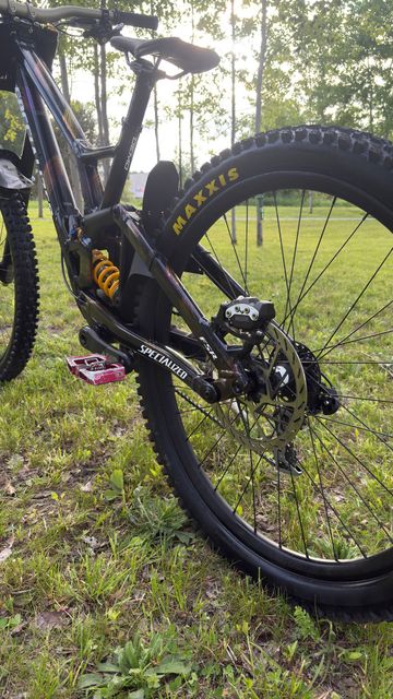 Gebrauchtes Specialized Demo Race 2025 2025 Mountainbike, Schwarz, 29, 27.5 — Bild 5 von 13