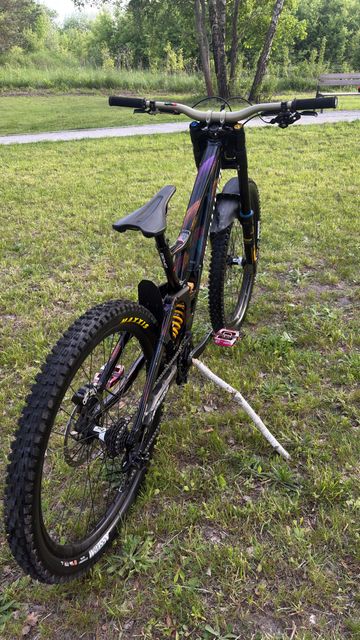 Gebrauchtes Specialized Demo Race 2025 2025 Mountainbike, Schwarz, 29, 27.5 — Bild 6 von 13