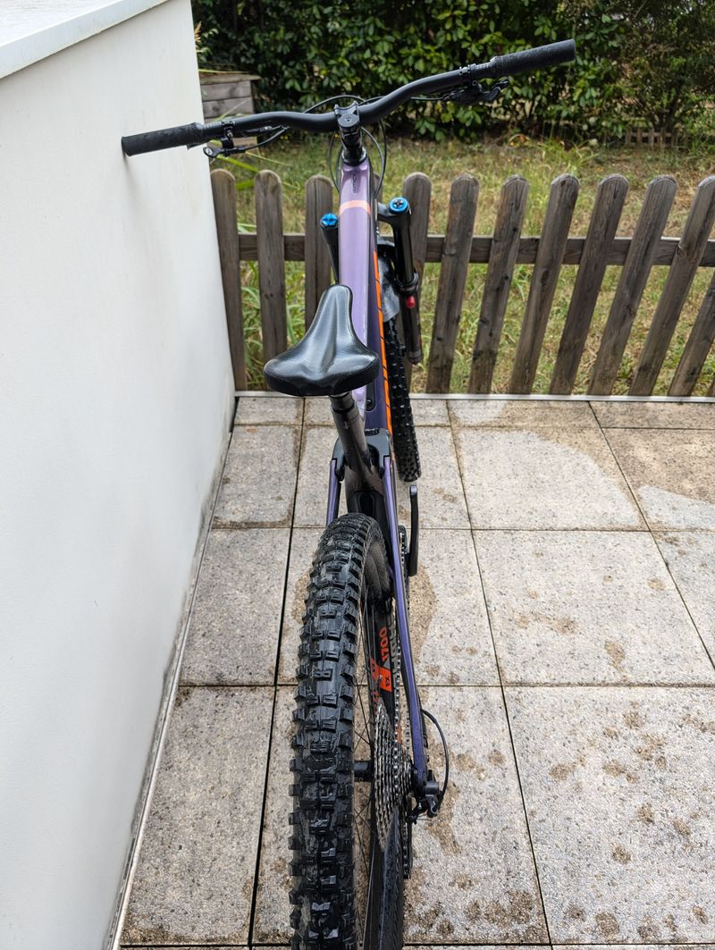 Używany Lapierre Spicy CF 7.9 2023 2023 Mountainbike — zdjęcie 2 z 6