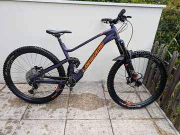 Używany Lapierre Spicy CF 7.9 2023 2023 Mountainbike — zdjęcie 1 z 6