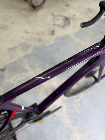 Used BMC Roadmachine 01 FOUR 2022 2022 Road & Gravel, Purple — image 13 of 26