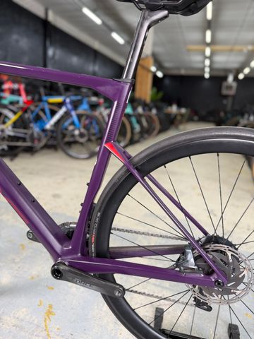 Used BMC Roadmachine 01 FOUR 2022 2022 Road & Gravel, Purple — image 26 of 26
