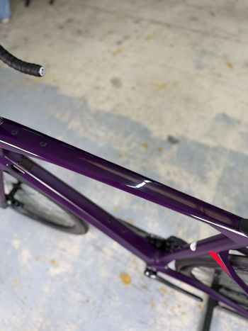 Używany BMC Roadmachine 01 FOUR 2022 2022 Road & Gravel — zdjęcie 22 z 26