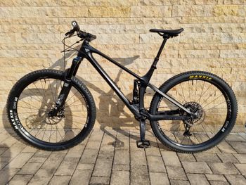 Używany YT Industries Izzo CORE 3 29 2022 2022 Mountainbike — zdjęcie 2 z 4