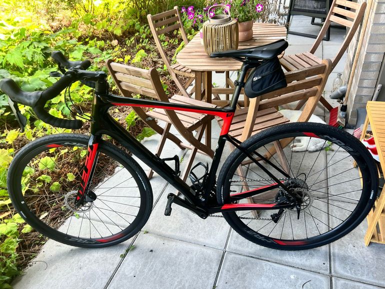 Used Giant Defy Advanced Pro 1 2019 2019 Road & Gravel, Black — image 2 of 11