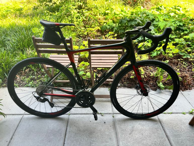 Used Giant Defy Advanced Pro 1 2019 2019 Road & Gravel, Black — image 1 of 11