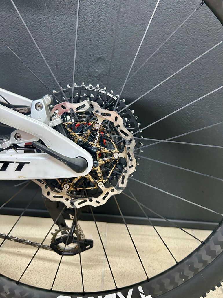 Used Scott Spark RC World Cup EVO 2026 2026 Mountainbike, White, 29 — image 11 of 15