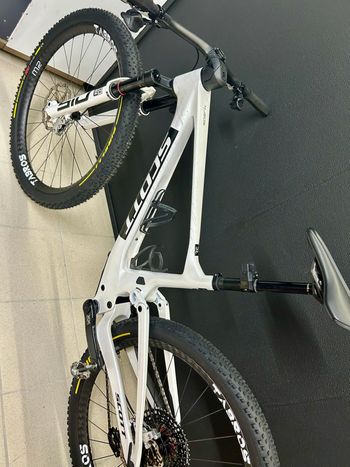 Used Scott Spark RC World Cup EVO 2026 2026 Mountainbike, White, 29 — image 9 of 15