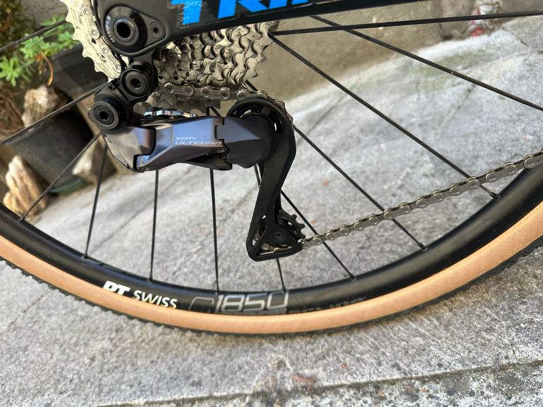 Used Trinx Custom Shimano Ultegra Di2 2025 Road & Gravel, Black — image 3 of 15