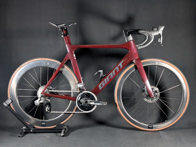 Używany Giant Propel Advanced SL 1 Disc 2021 2021 Road & Gravel — zdjęcie 1 z 18