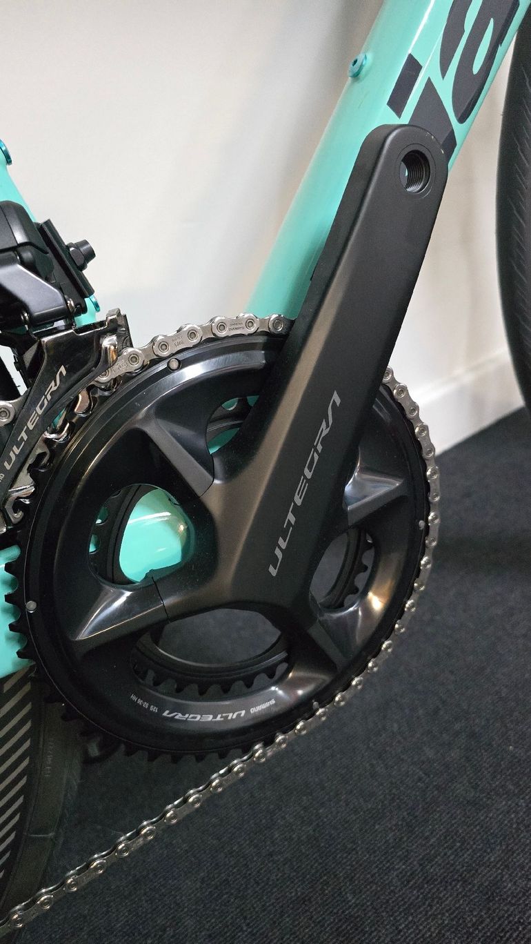 Używany Bianchi Oltre Shimano Ultegra Di2 2026 Road & Gravel — zdjęcie 3 z 14