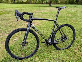 Used Trek Emonda SLR 6 AXS 2024 2024 Road & Gravel, Black — image 4 of 14