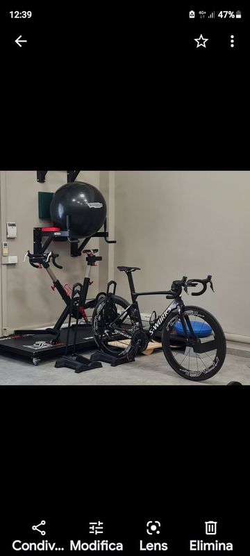 Used Specialized Venge Shimano Dura Ace Di2 2016 Road & Gravel, Black — image 2 of 7