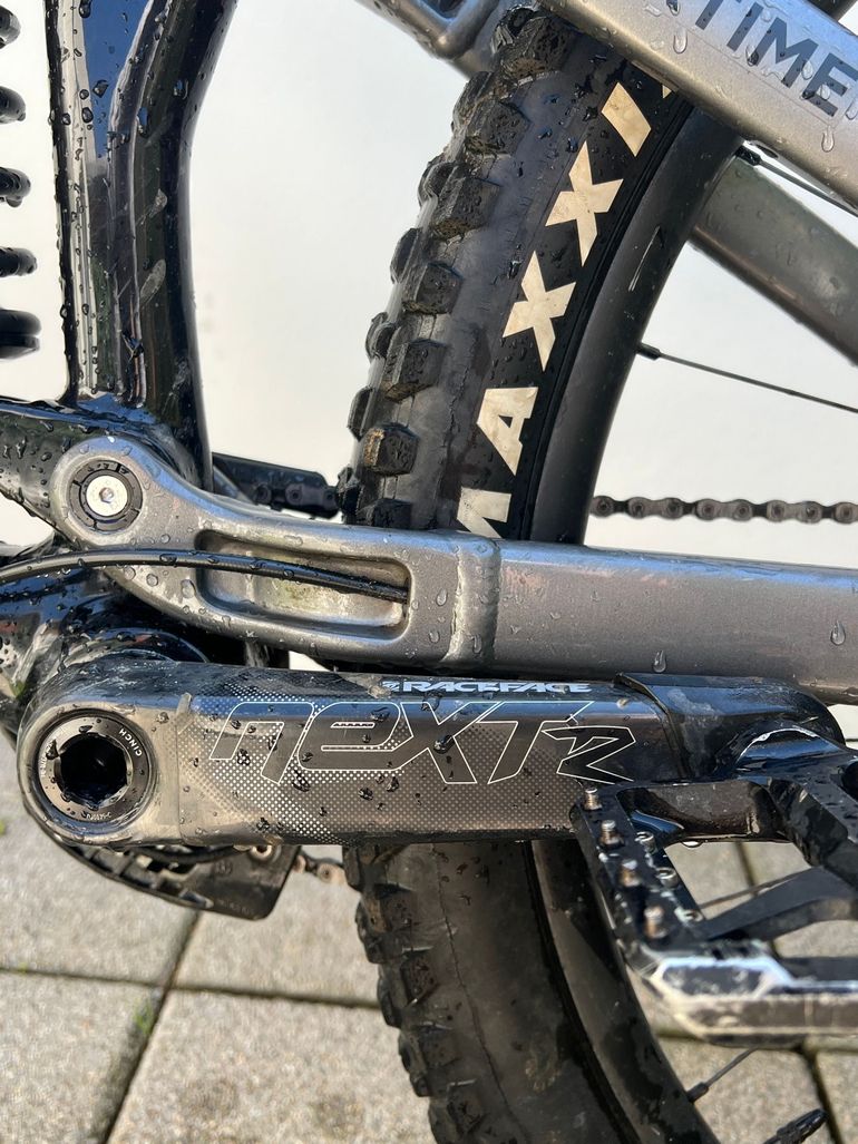 Używany Marin Alpine Trail Carbon 2 2024 2024 Mountainbike — zdjęcie 8 z 25
