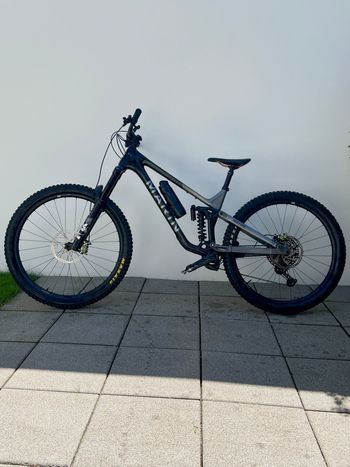 Używany Marin Alpine Trail Carbon 2 2024 2024 MTB