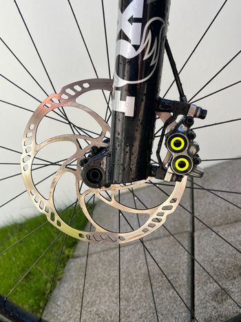 Używany Marin Alpine Trail Carbon 2 2024 2024 Mountainbike — zdjęcie 5 z 25