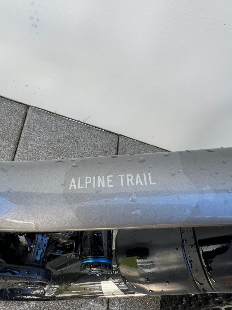 Używany Marin Alpine Trail Carbon 2 2024 2024 Mountainbike — zdjęcie 18 z 25